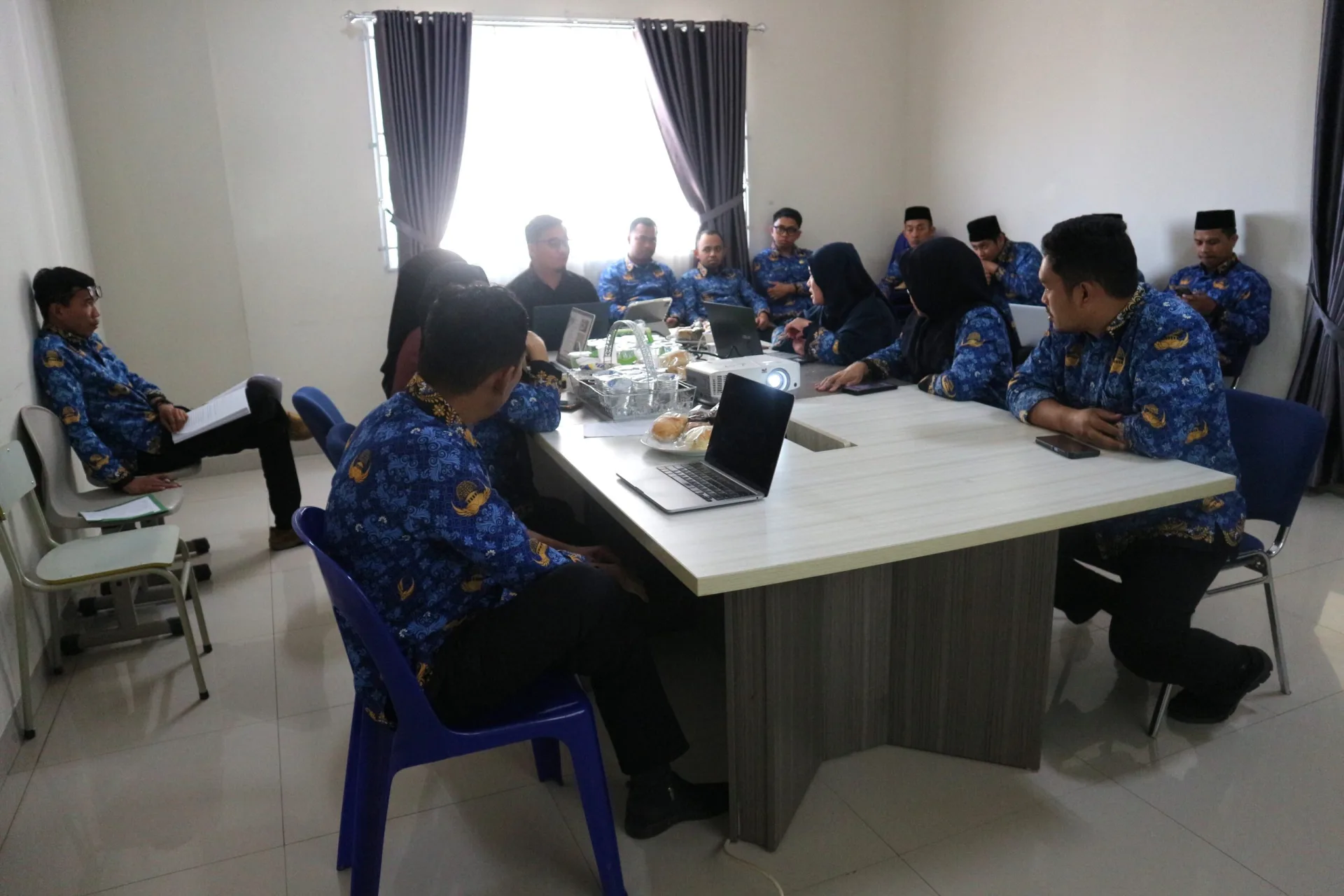 Prodi KPI FUAD UIN Palopo Gelar Pendampingan Penyusunan Dokumen Akreditasi LAMSPAK Bersama Ahli Akademik dan Praktisi Nasional